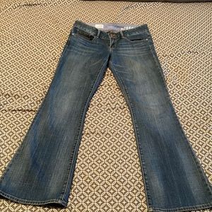 Nice GAP Ladies JEANS 👖 size 27/4r. Good condition!